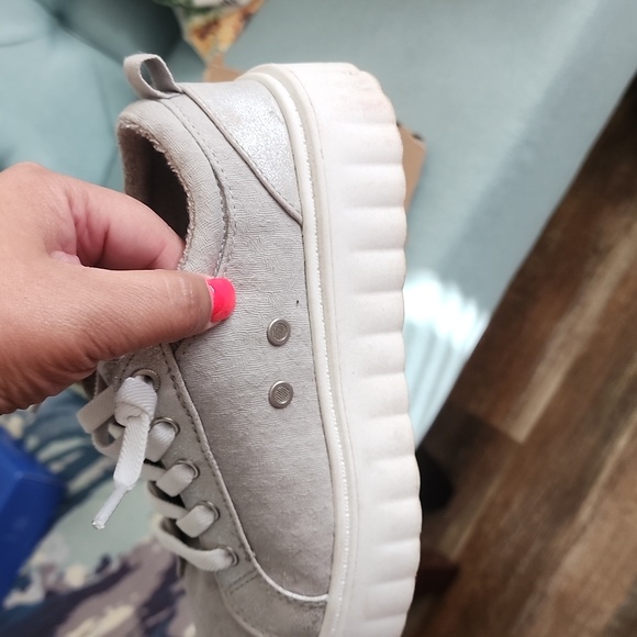 Roxy Sheilahh Platform Casual Shoes - Picture 3 of 4